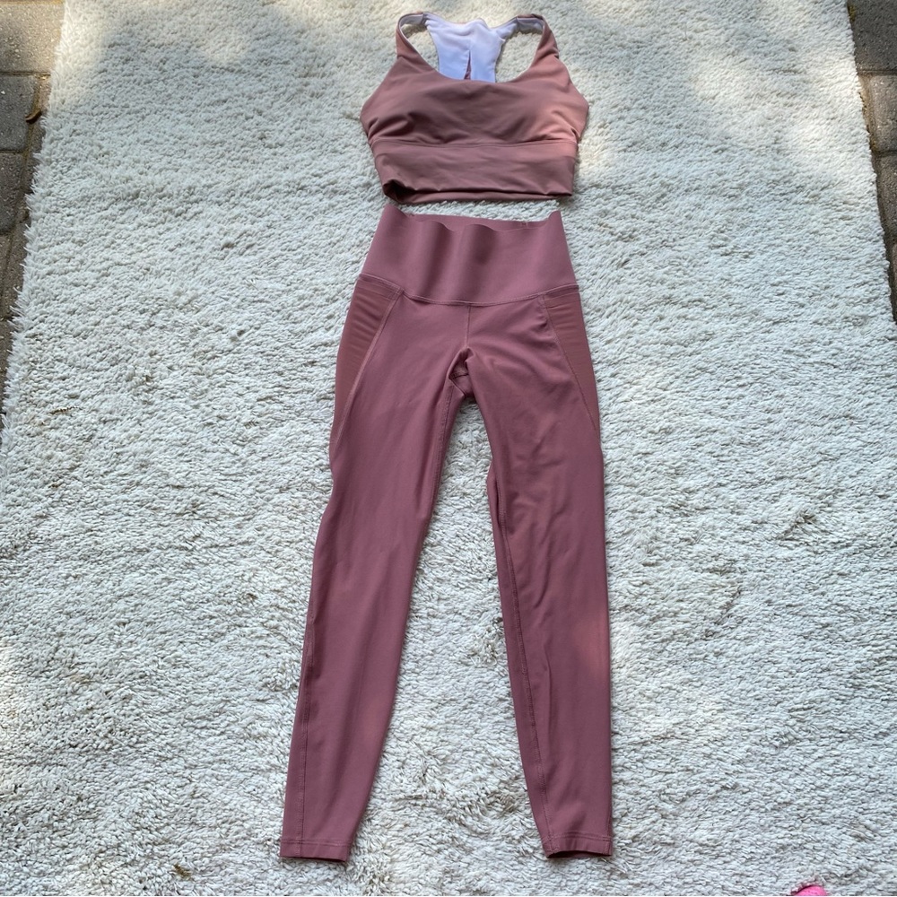 Old Navy sports bra and legging